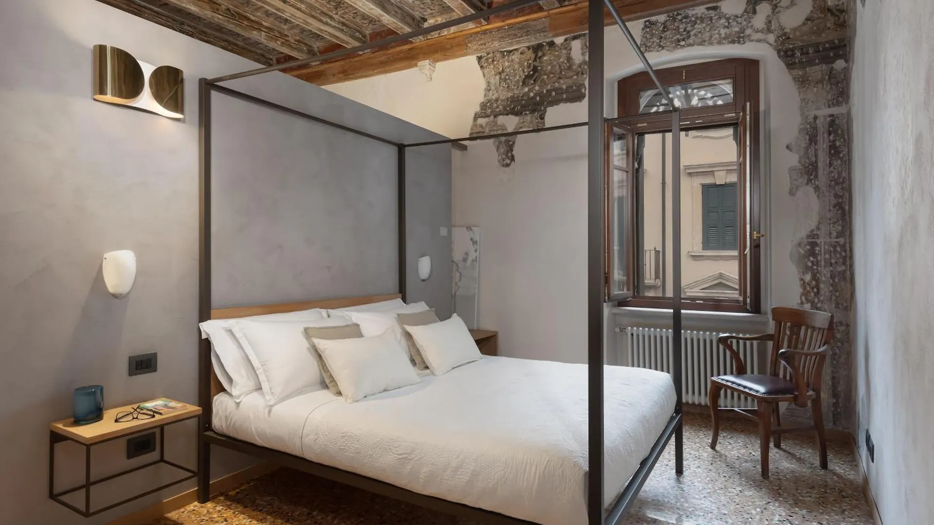 Residenza Roccamaggiore Verona 0*,